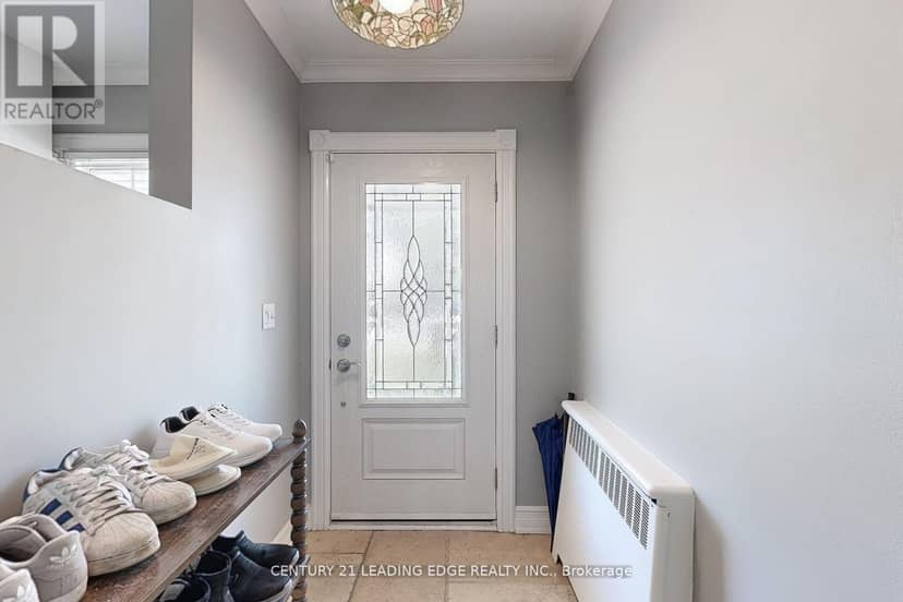 B - 21 Wexford Boulevard — photo 24 of 40