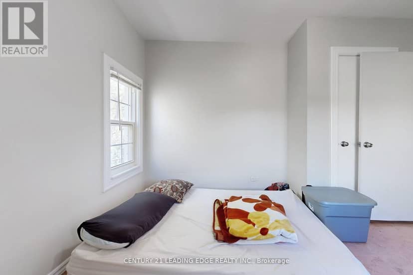 B - 21 Wexford Boulevard — photo 28 of 40