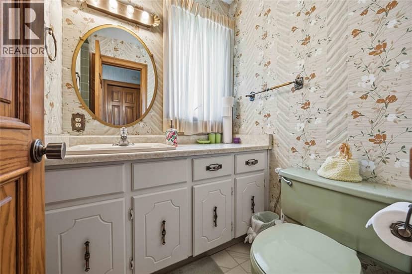 8 Crestwood Place — photo 18 of 40