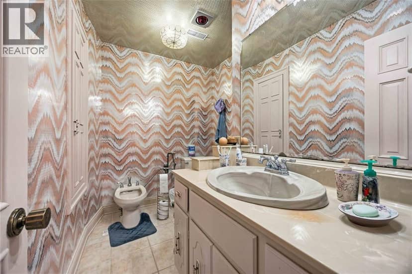 8 Crestwood Place — photo 29 of 40