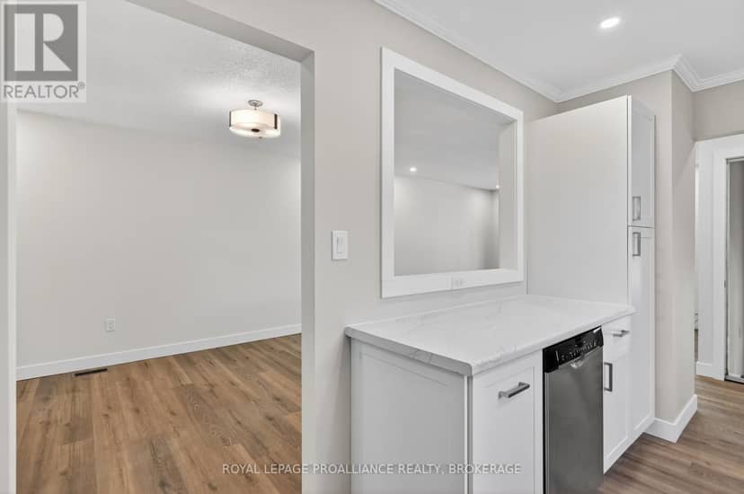 1088 Pinewood Place — photo 10 of 38