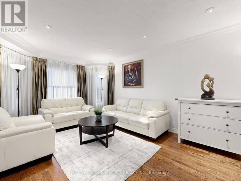 7 Cummings Court, Markham, photo 3