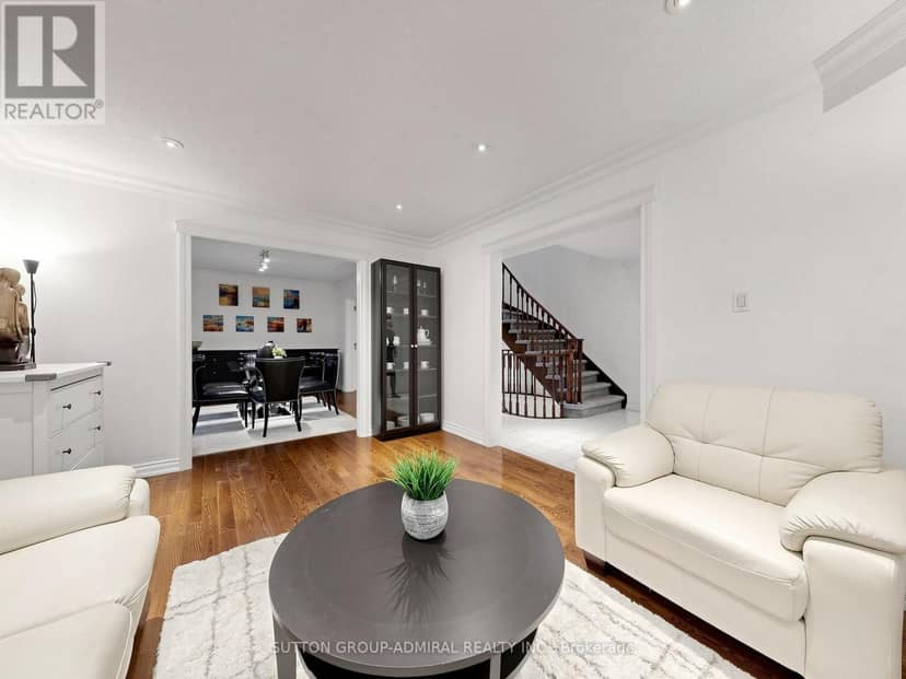 7 Cummings Court, Markham, photo 4