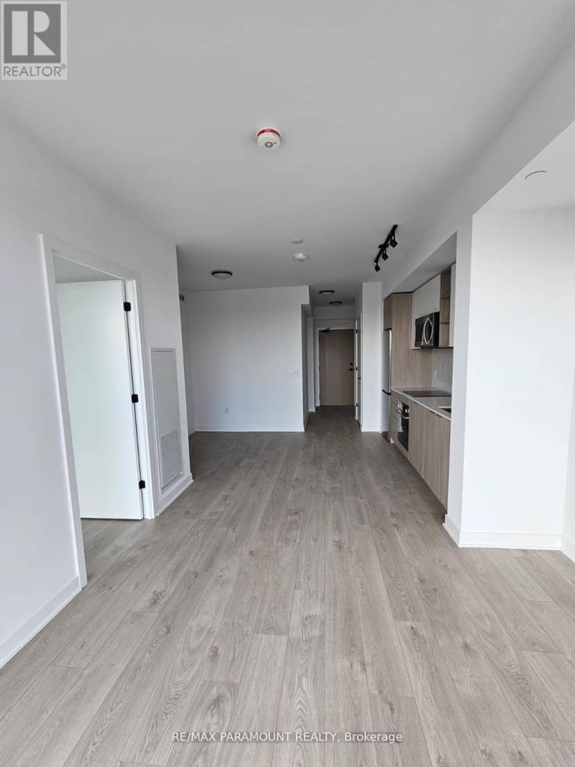 3206 - 36 Zorra Street — photo 5 of 12
