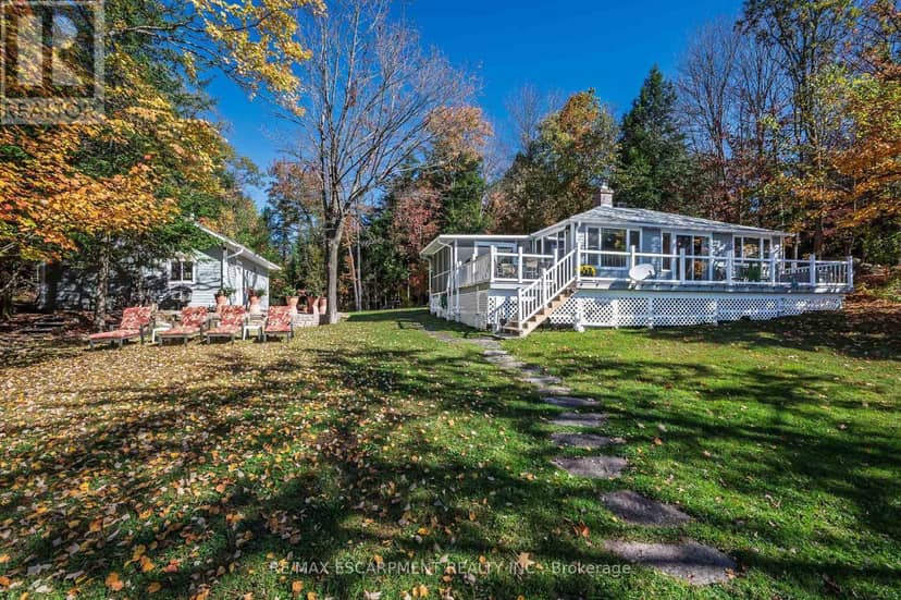 1012 Armstrong Road, Gravenhurst, photo 2