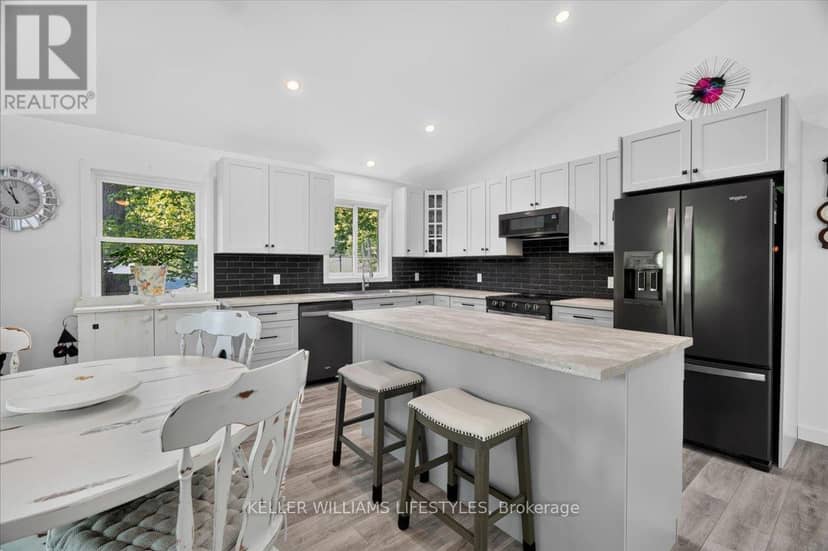 9904 Lake Road — photo 17 of 40
