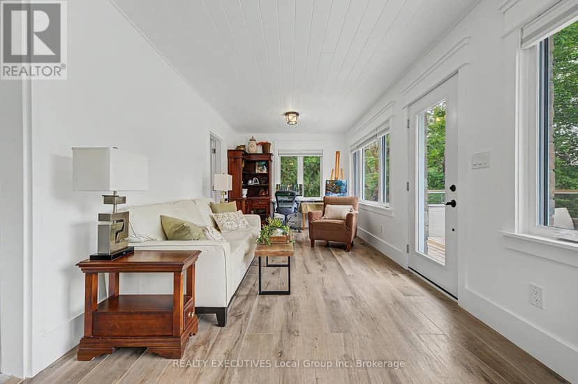 54 Chadbourne Drive — photo 20 of 40