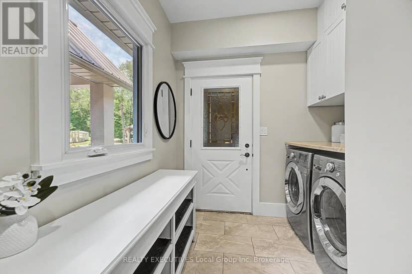 54 Chadbourne Drive — photo 30 of 40
