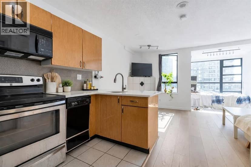 805 939 HOMER STREET, Vancouver