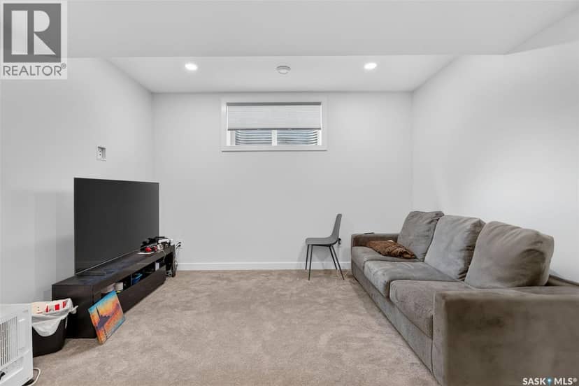 8 Aspen PLACE — photo 35 of 40