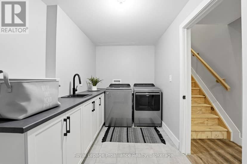 293 Douglas Road — photo 37 of 40
