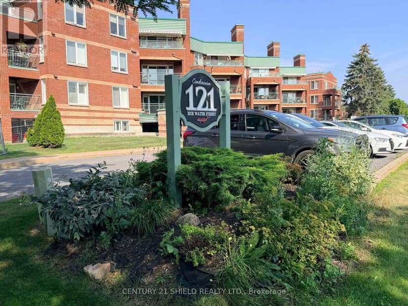 405 - 121 Water Street W — photo 1 of 27