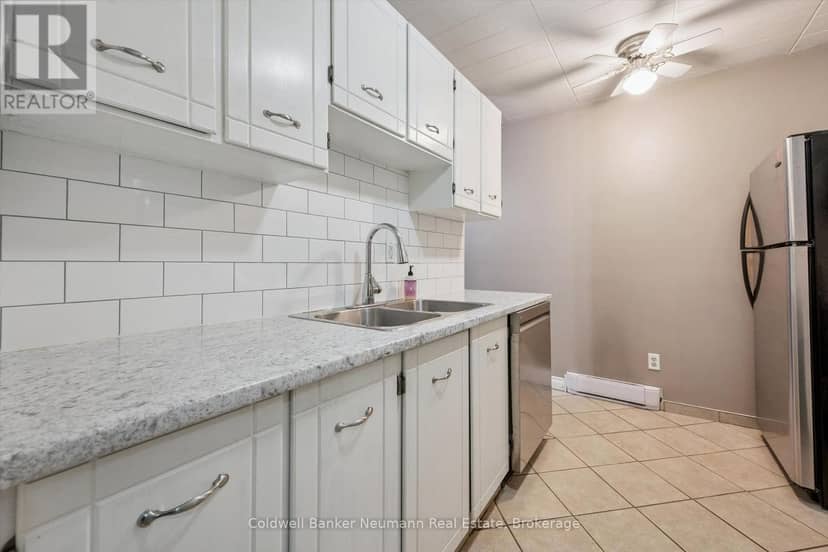 411 - 7 Ajax Street — photo 21 of 40