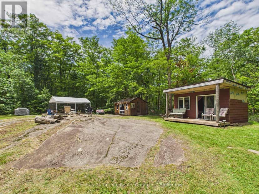 000 South Lake Road, Minden Hills