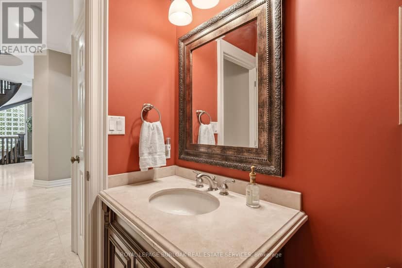 5 - 143 Lake Street — photo 20 of 40
