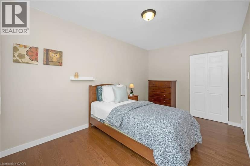 285 SURREY Drive — photo 26 of 40