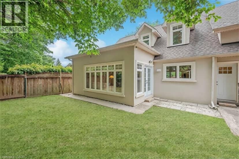285 SURREY Drive — photo 37 of 40