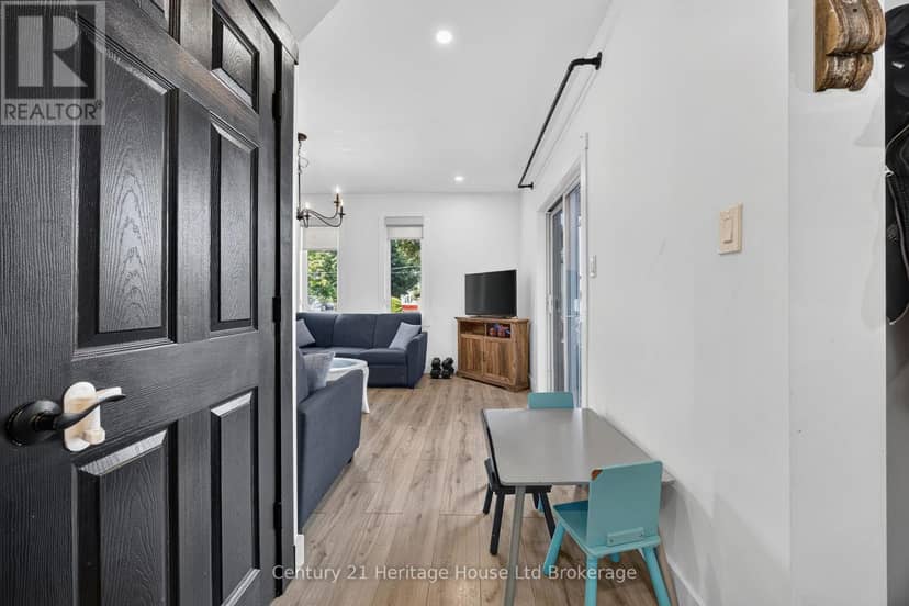 10 Pearl Street — photo 15 of 38