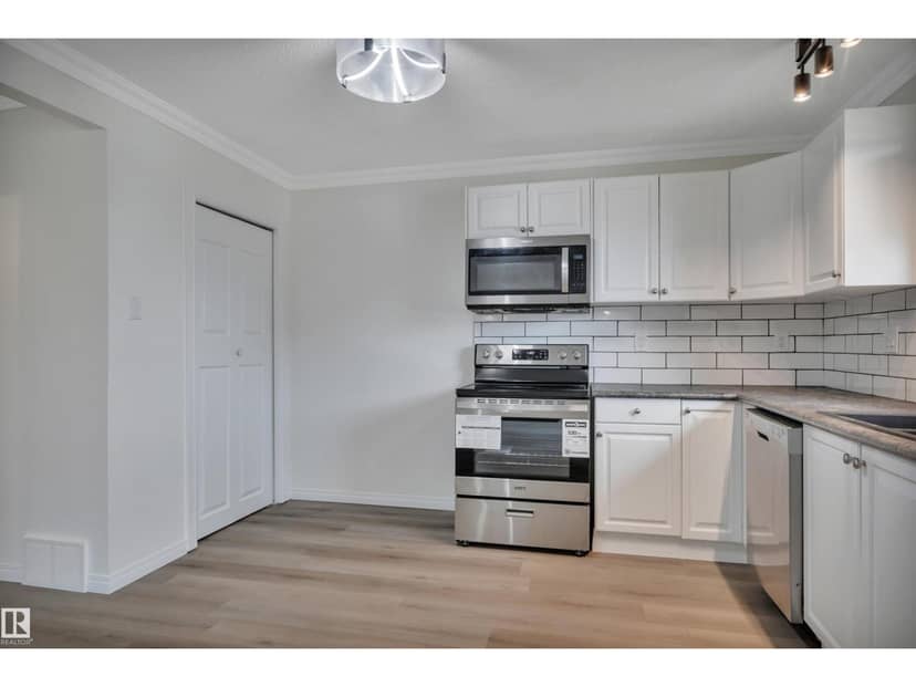 3607 53 street — photo 12 of 40