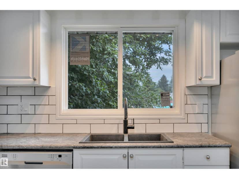3607 53 street — photo 14 of 40