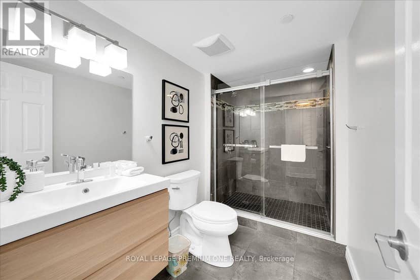 118 - 169 Jozo Weider Boulevard — photo 14 of 31