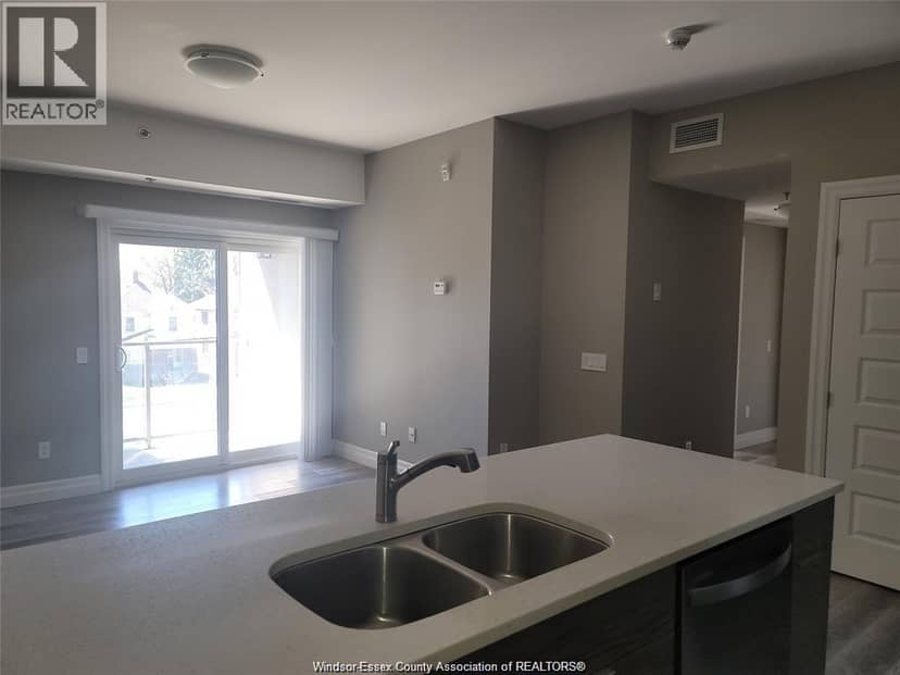955 OUELLETTE AVENUE Unit# 306 — photo 15 of 23