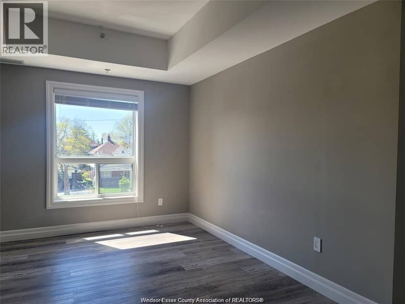 955 OUELLETTE AVENUE Unit# 306 — photo 8 of 23