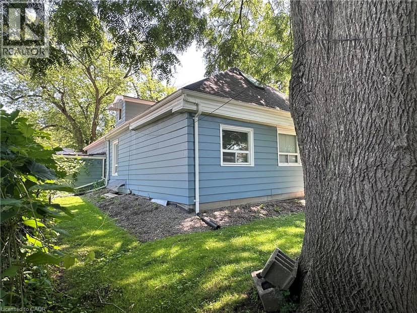 9 NORFOLK Street N, Hamilton, photo 2