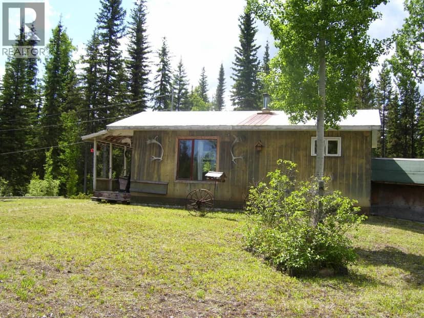 568 YETTA ROAD, Bouchie Lake, photo 2