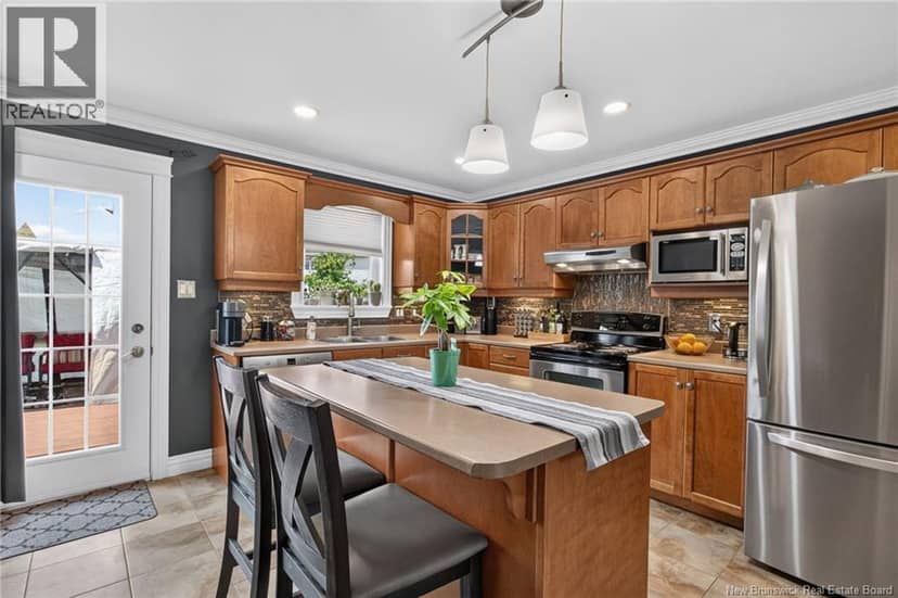 11 Limestone Drive — photo 15 of 40