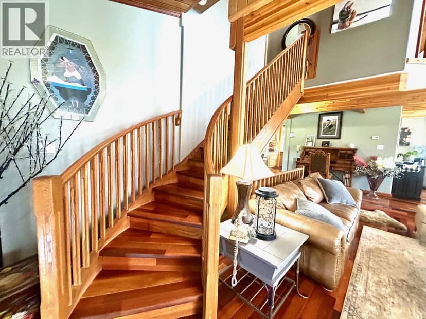 58 RADAR ROAD, Fort Nelson, photo 8