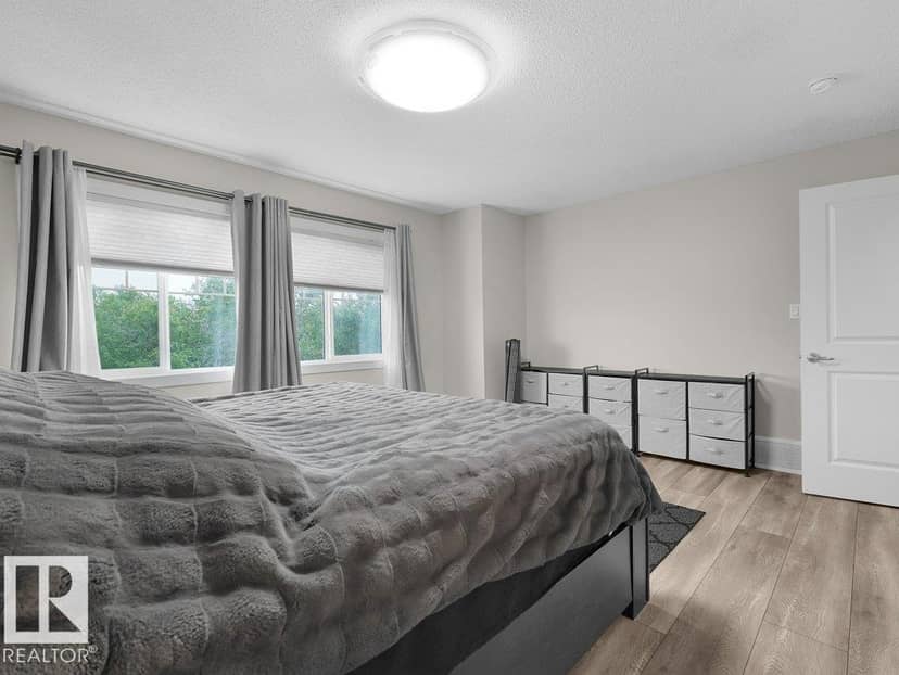 #32 1005 Graydon Hill Bv SW — photo 39 of 40