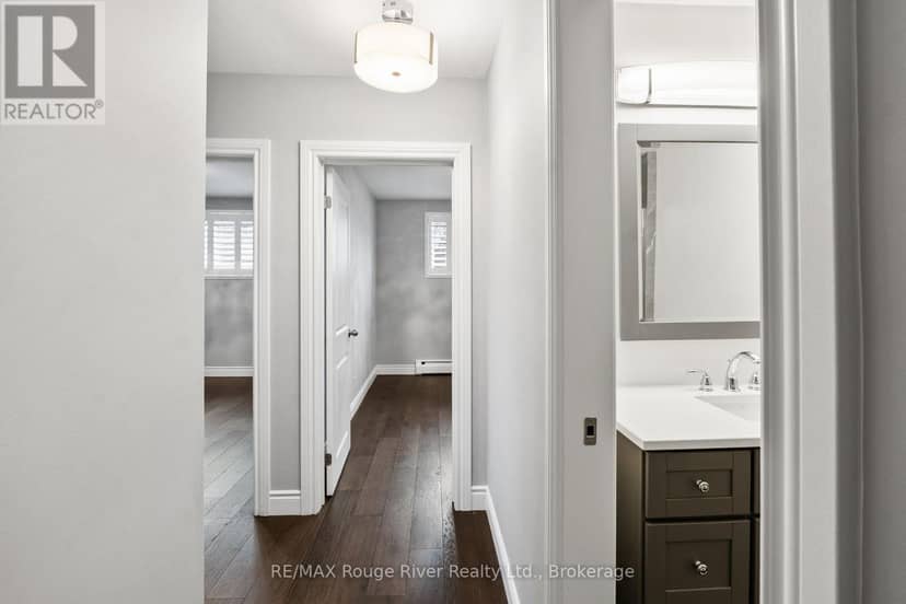 11 - 242 Darcy Street — photo 24 of 31