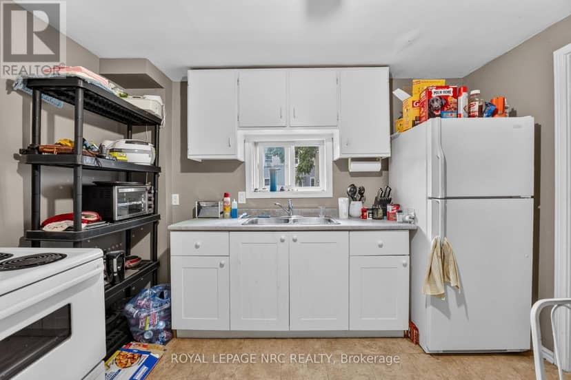 231-233 Jarvis Street — photo 21 of 40