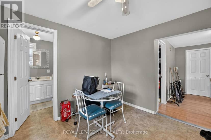 231-233 Jarvis Street — photo 22 of 40