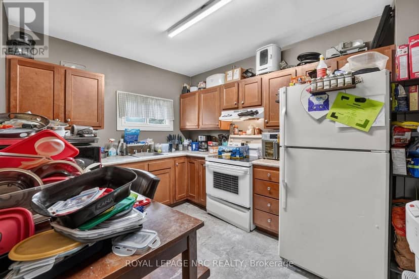 231-233 Jarvis Street — photo 27 of 40
