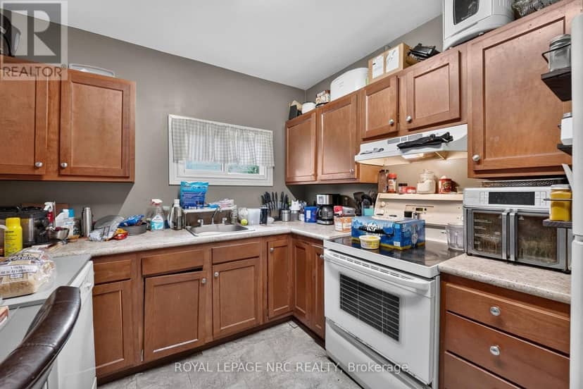 231-233 Jarvis Street — photo 29 of 40