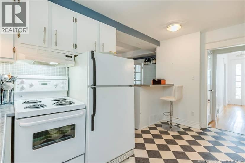 360-362 Cameron Street — photo 17 of 40