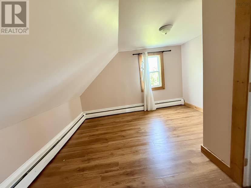27 Starrs Road — photo 10 of 18