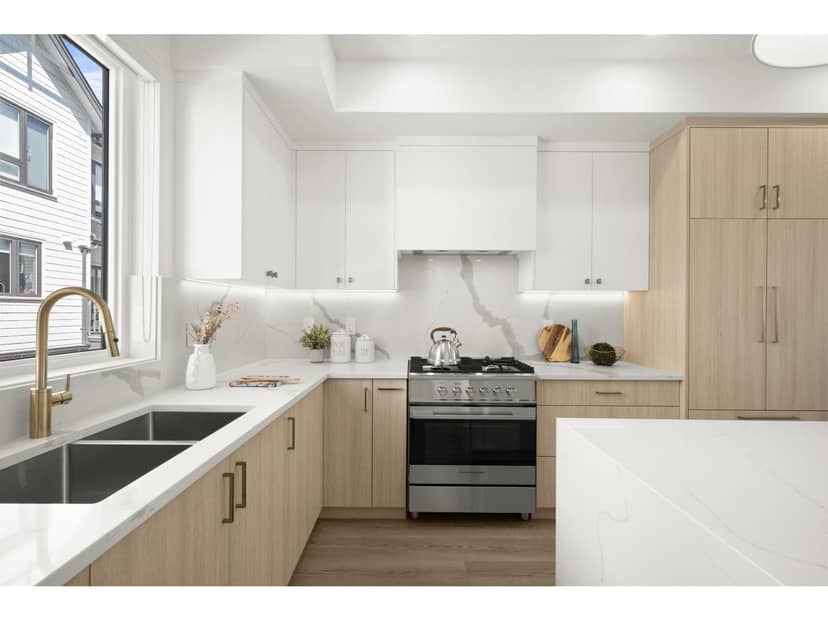 64 16358 90 AVENUE, Surrey