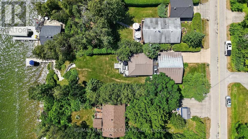 2289 Lakeshore Road E — photo 8 of 40