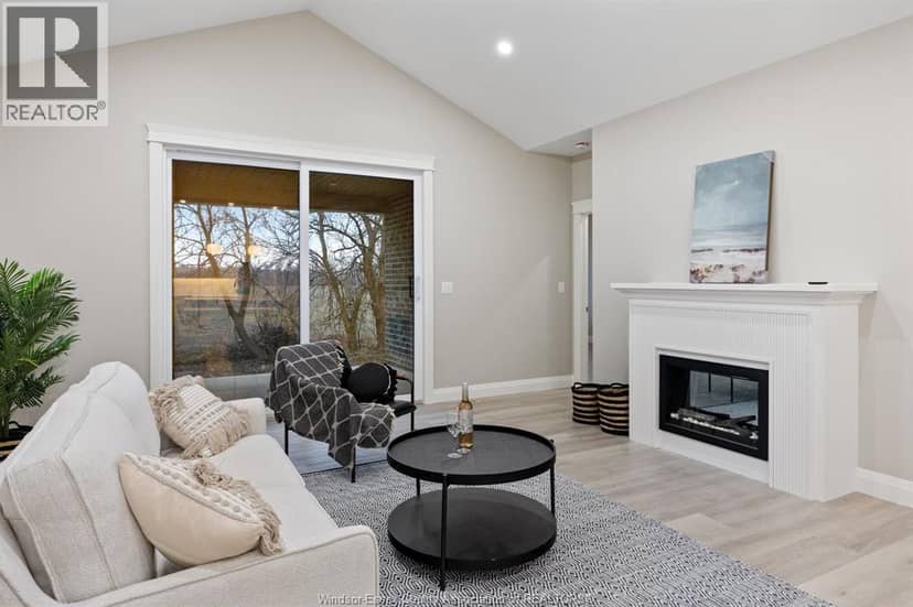 77 Pereira Drive — photo 12 of 28