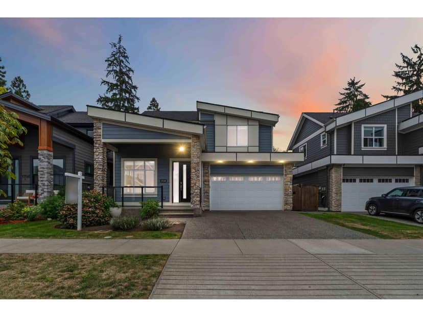 17138 0A AVENUE, Surrey, photo 2