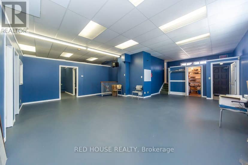 658 Vaughan Road — photo 10 of 40