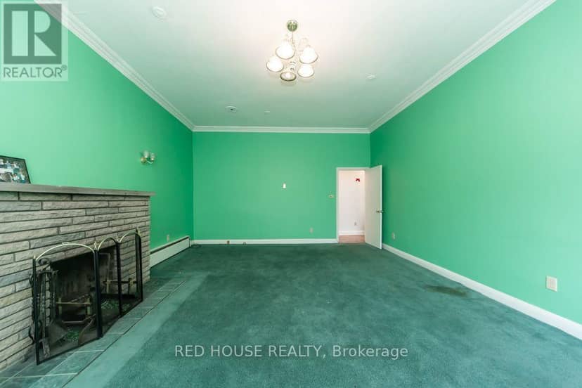 658 Vaughan Road — photo 17 of 40