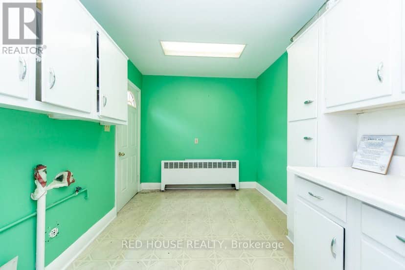 658 Vaughan Road — photo 19 of 40