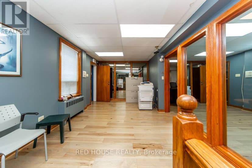 658 Vaughan Road — photo 6 of 40