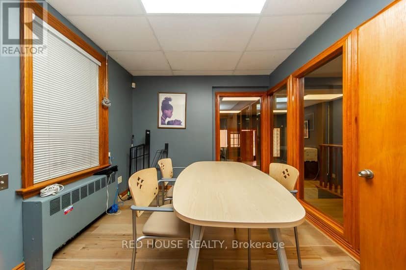 658 Vaughan Road — photo 7 of 40