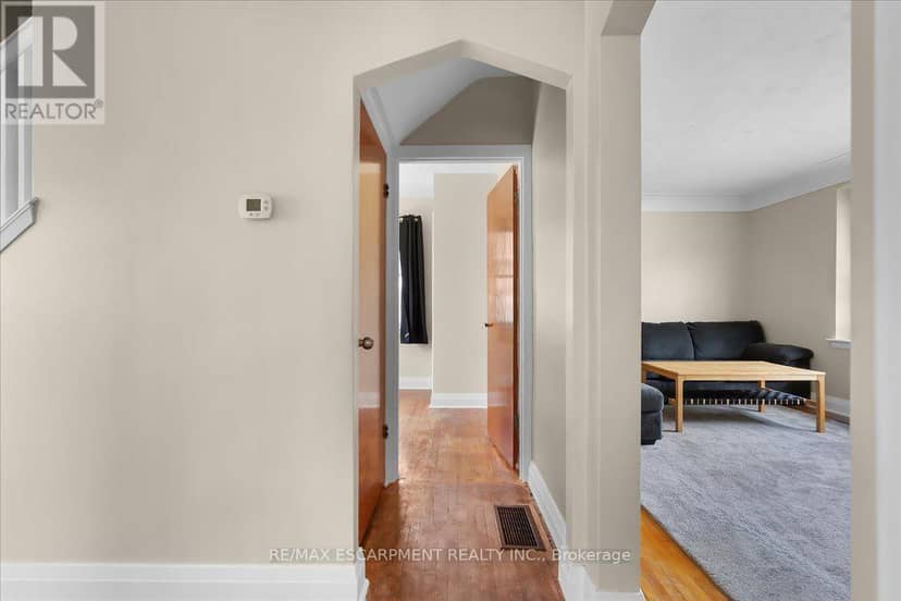 128 East 39th Street — photo 7 of 25