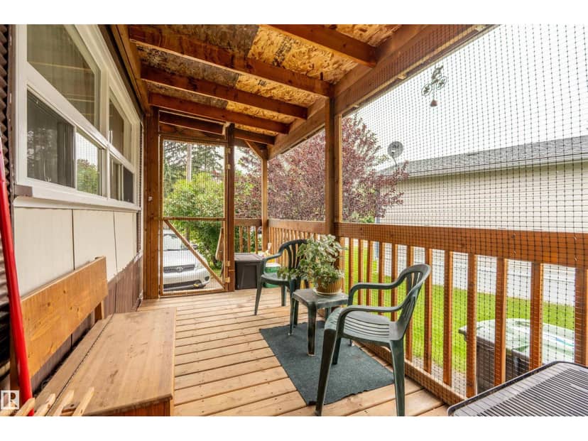 5301 52 ST, Cold Lake, photo 2
